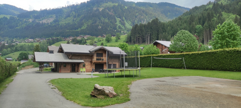 Chalet Le Bois Brulé, Châtel, jardin avec jeux pour enfants