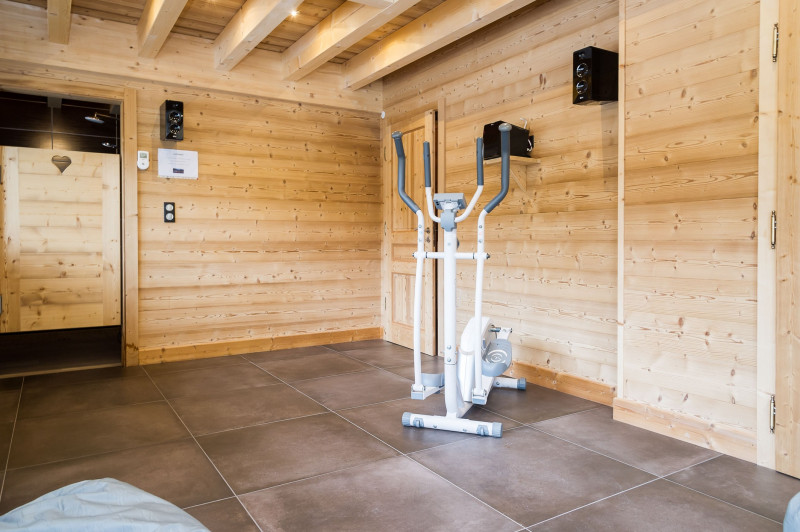 Chalet Le Bois Brulé, Châtel, salle de sport avec douche et sauna