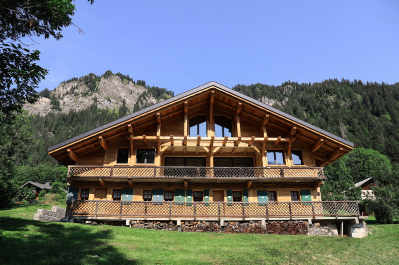 Chalet le bon vieux temps, le chalet en rénovation, 15 personnes, Châtel