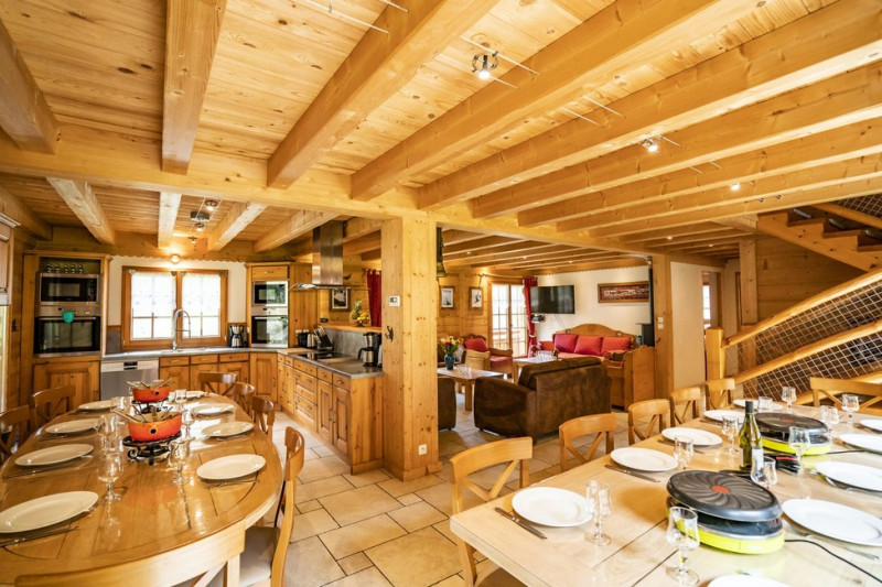 Chalet le Refuge, dining room, Châtel Les Portes du Soleil