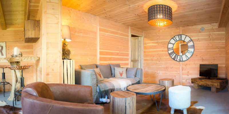 Chalet le Savoyard, Salon avec télévision, Châtel 74390