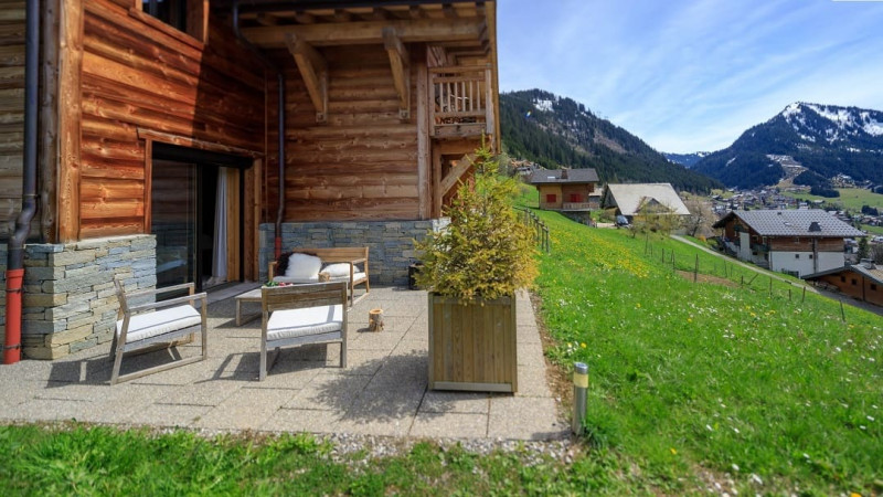 Chalet le Savoyard, Terrace with mountain view, Châtel Portes du Soleil