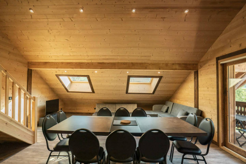 Chalet les Cerfs, Autumn, Living room, Chatel Ski rental