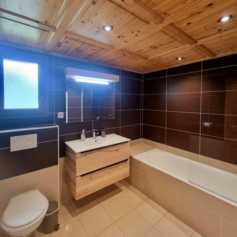 Chalet Les Romains, salle de bains/ WC, Châtel Linga