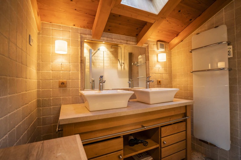 Chalet Lou Bochu Châtel Shower room 2