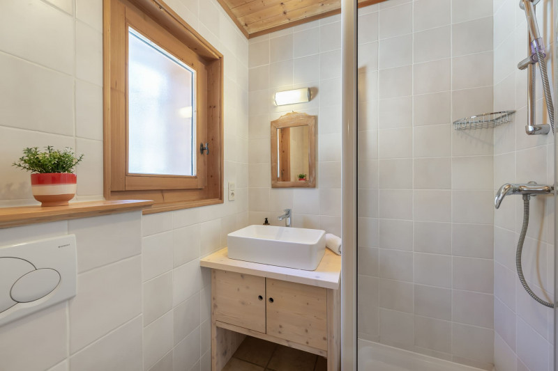 Chalet montbéliarde, Salle de douche/ WC, Châtel Réservation