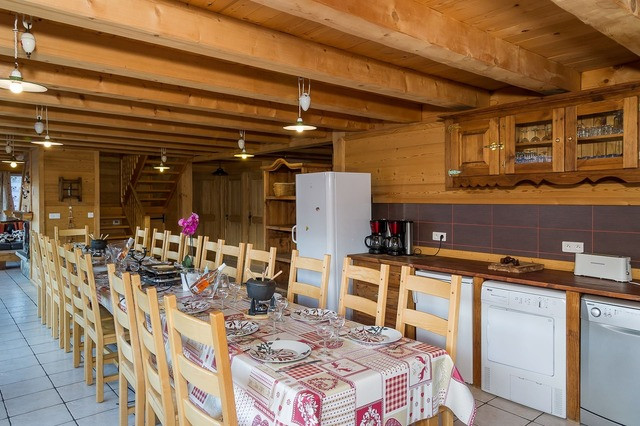 Chalet Neiges Eternelles, Dining room, Châtel 74390