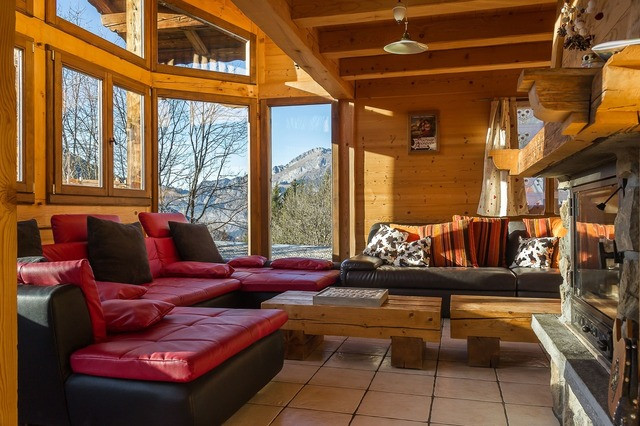 Chalet Neiges Eternelles, Living room with fireplace, Châtel Cosy holidays