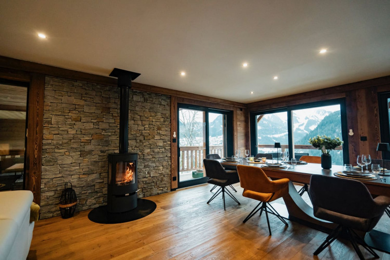 Chalet Vora Alpin, Séjour avec cheminée, Châtel