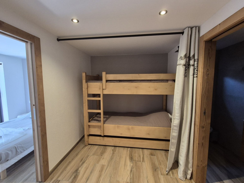 L'etincelle,  Night area with bunkbeds, Châtel
