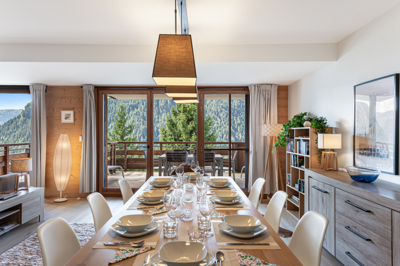 location-appartement-luxe-chatel-6personnes-grande-table-6181877