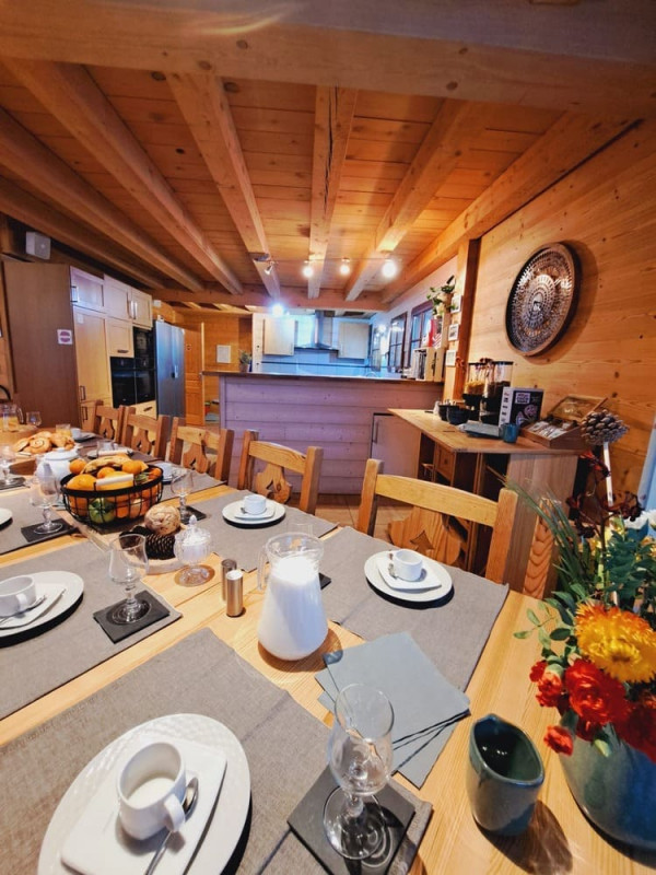 Chalet Les Romains Châtel, 14 sleeps holiday rental
