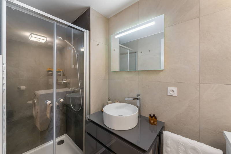 Résidence l'Alpujarra, appartement 303, Salle d'eau avec douche, Châtel Réservation