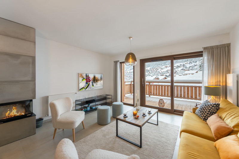 Residence l'Alpujarra, apartment 304, Living room with fireplace, Châtel Portes du Soleil