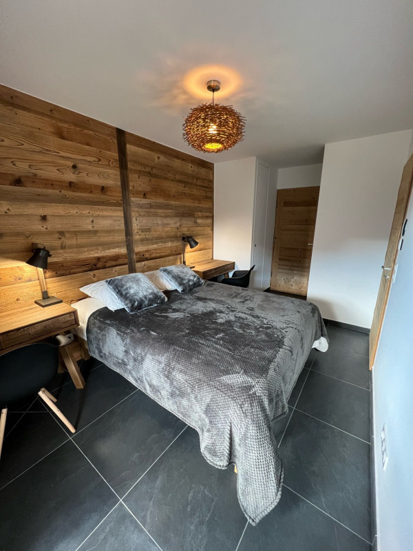 Résidence la P'tite Grange, Appartement 202, Chambre lit double, Châtel Portes du Soleil