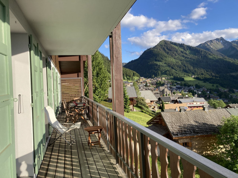 Résidence Le Morclan n°15, Balcon vue montagnes, Châtel Village été 74