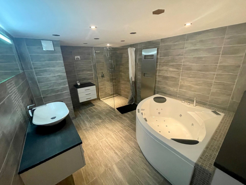 Residence Les Armoises, Apartment 5, Chatel, Bathroom, Skiing area