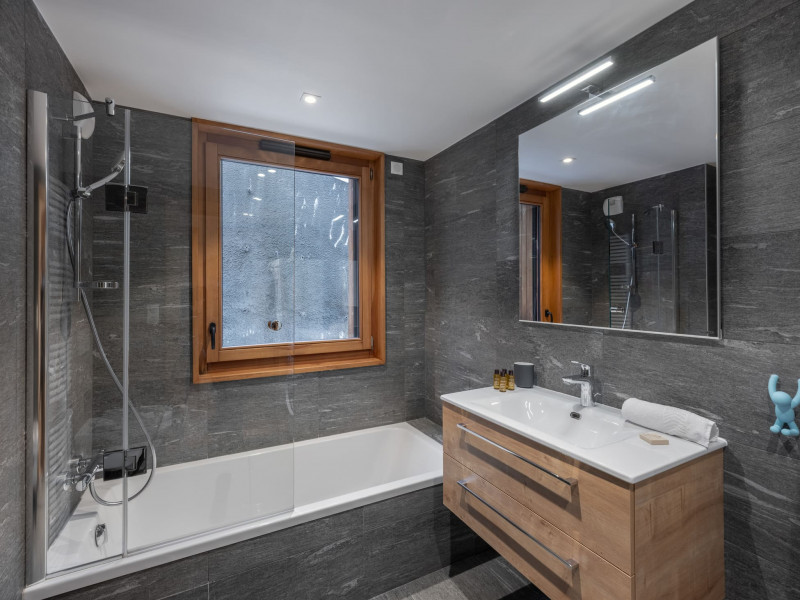 Résidence les Flambeaux, Appartement 21, Salle de bain/ WC, Châtel, Boude