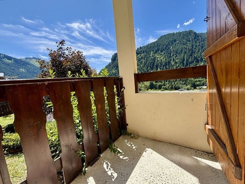 Résidence Les Gentianes, apartment B64, sunny balcony, Châtel mountain family vacation summer