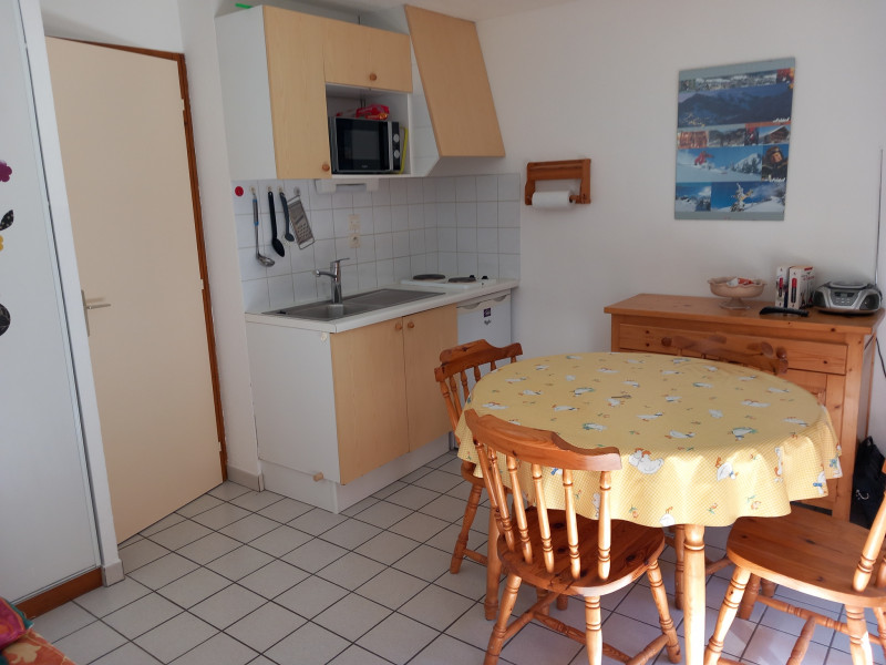 Résidence les MOUFLONS, Appartement n°4, Châtel, Séjour et cuisine, Vacances à la montagne