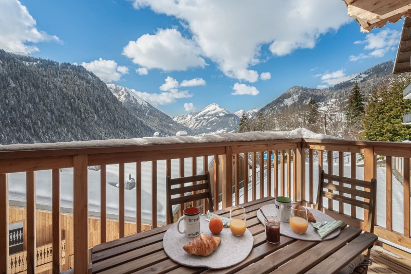 Résidence les Perles de Savoie, 6 personnes, Châtel, centre du village, balcon, mobilier de jardin, vue montagnes