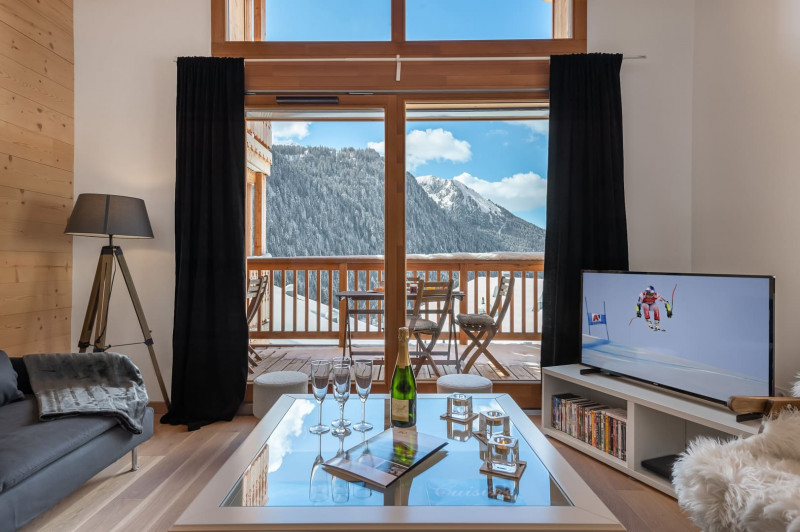 Residence The Perles de Savoie, Living room and balcony, Châtel Chairlift 74