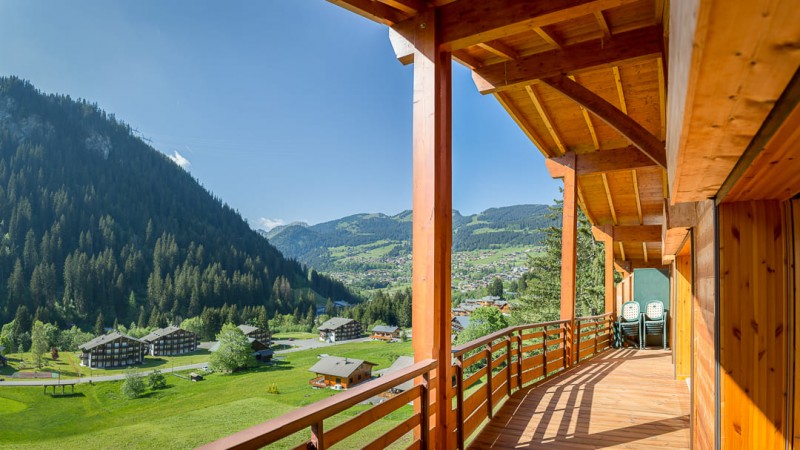 Résidence les Pins, 10 personnes, Châtel, balcon, vue montagnes