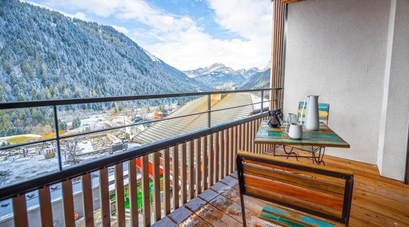 Résidence Lion d'Or, 10 personnes, Châtel, centre du village, balcon, vue montagnes