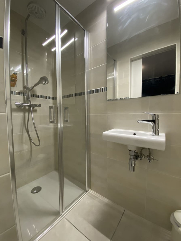 Résidence Lion d'Or, appartement 6, Châtel, Salle de douche + WC, Activités familiales 74