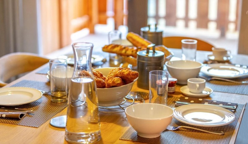 Résidence O Rouge, 5 personnes, Châtel, centre du village, salle à manger