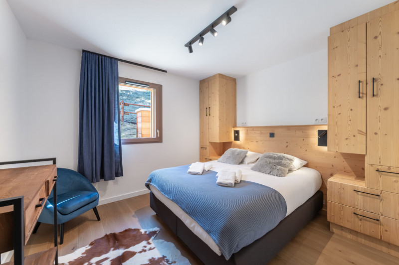 Residence Quintessence, Apartment 201A, Chatel, Double bedroom, Skiing area