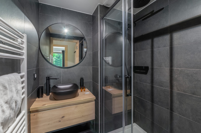 Quintessence Residence, Apt 303B, 9 people, Shower room, Chatel Portes du Soleil