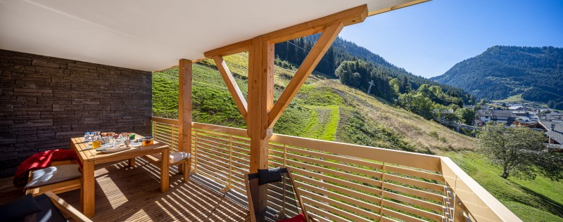 Résidence the VIEW, 6 personnes, Châtel, centre du village, terrasse, vue montagnes