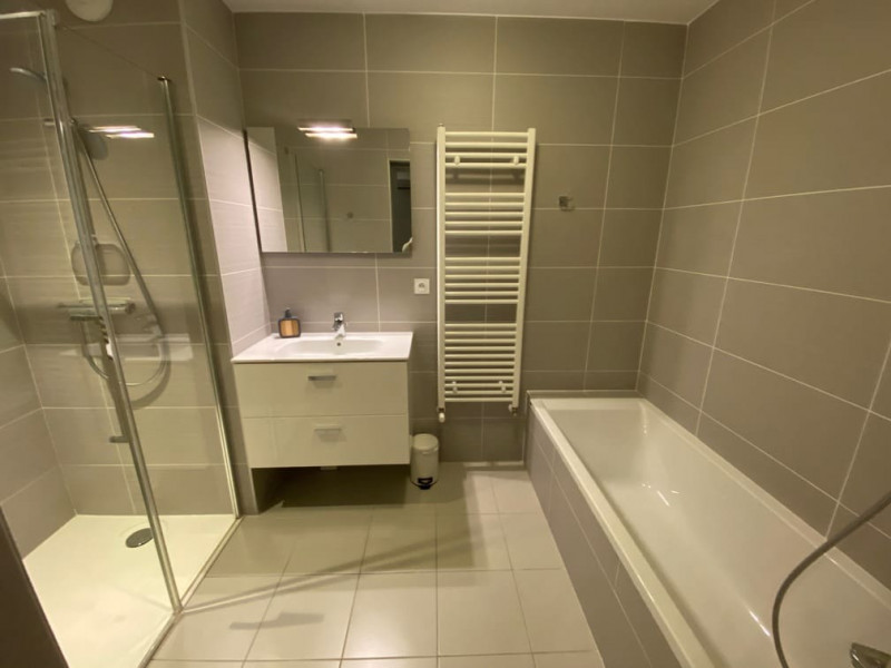 salle-de-bain-petite-8310262