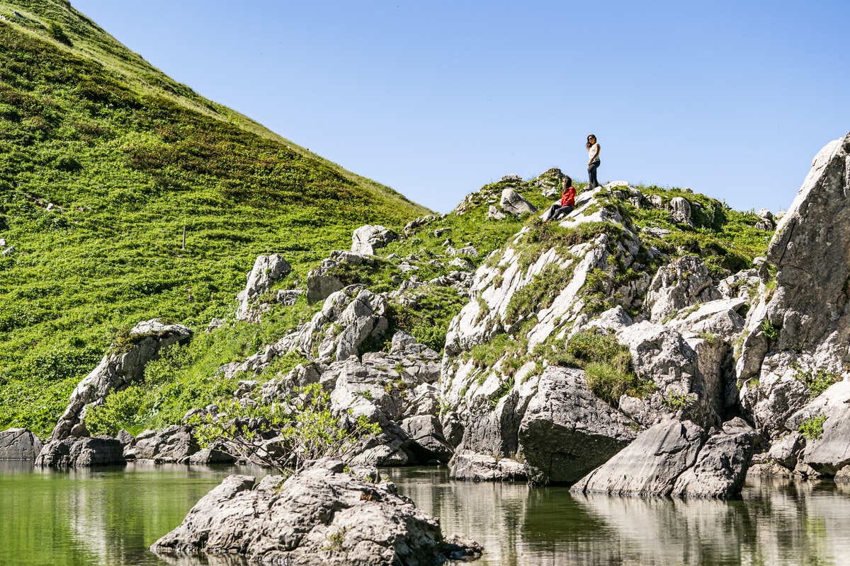 Promenade en famille au lac d'Arvouin à la Chapelle d'Abondance