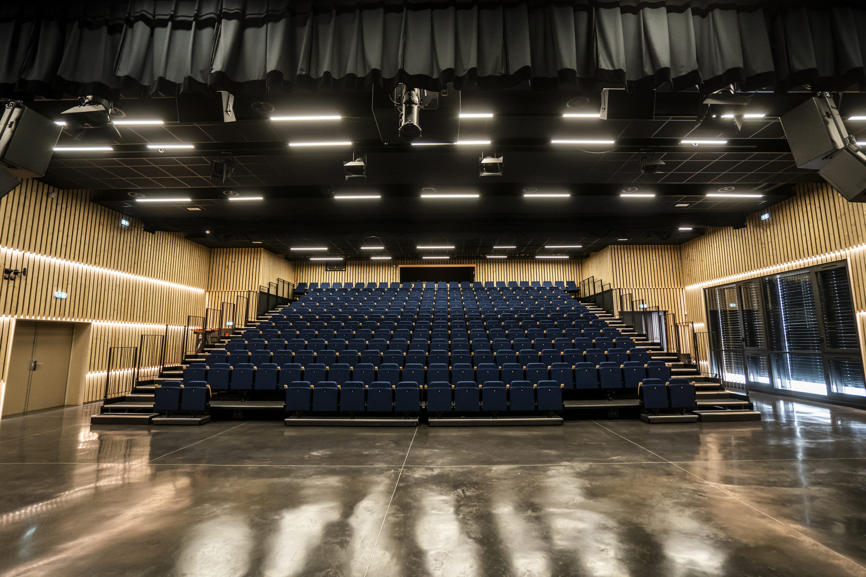 Salle de spectacle - Centre Culturel de Châtel Salle de spectacle - Centre Culturel de Châtel